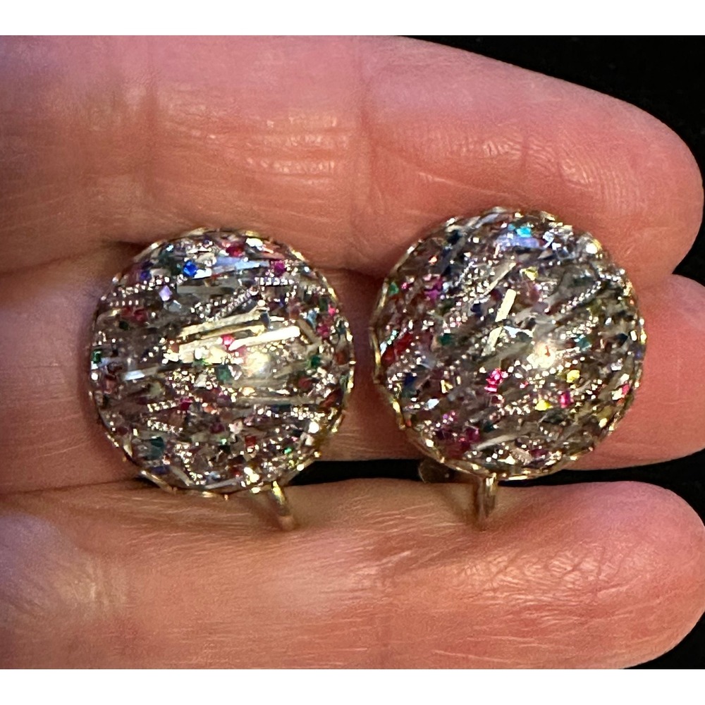 1950s Lucite Confetti Clip On Earrings - Picture 3 of 4